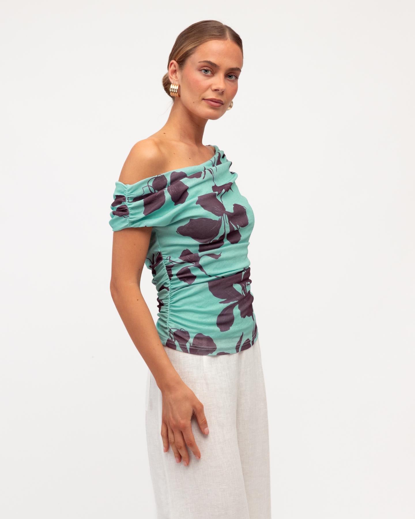 Samantha Top in floral print - full length styled look