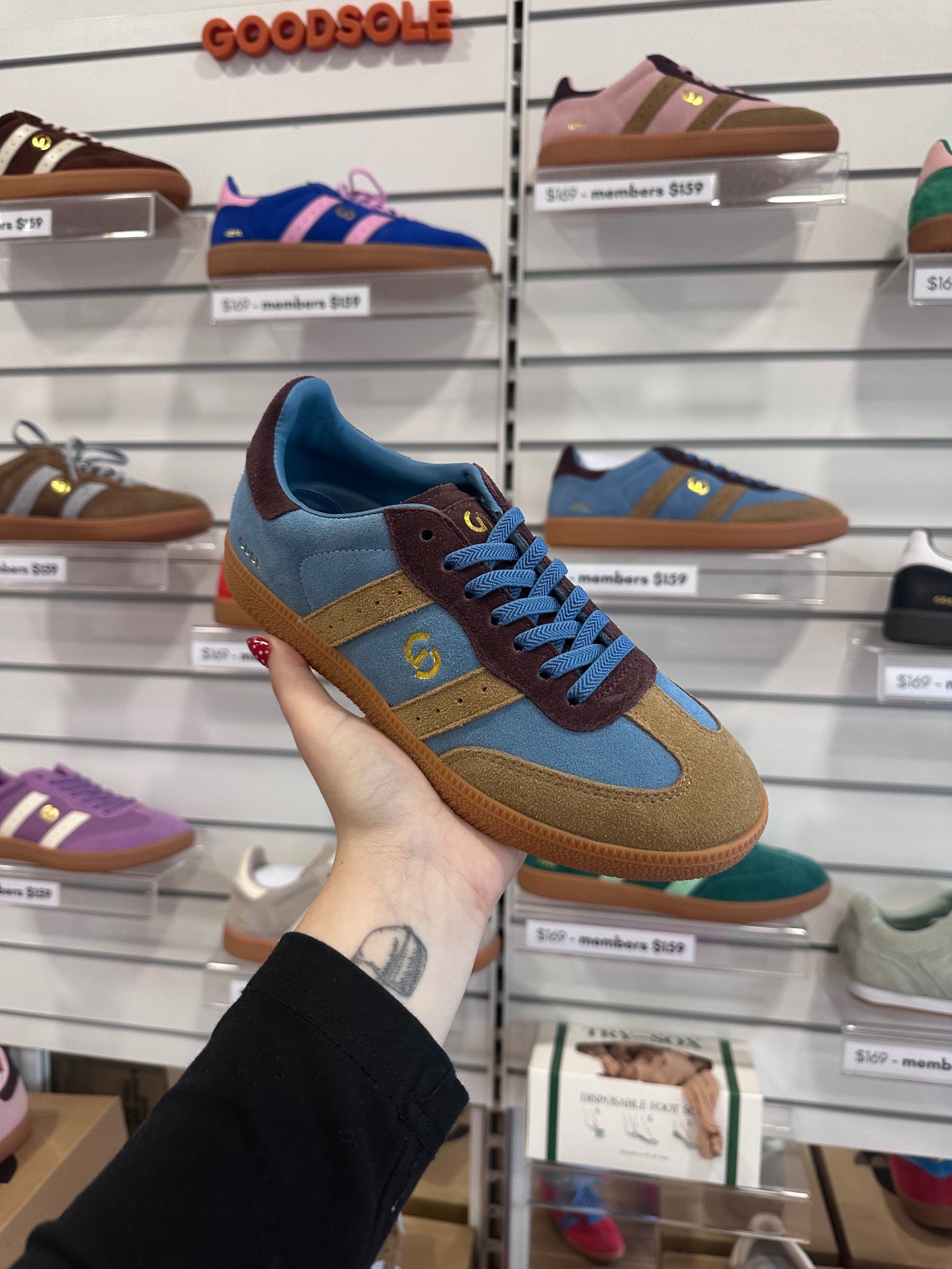 Goodsole 2001 blue and chocolate suede sneakers