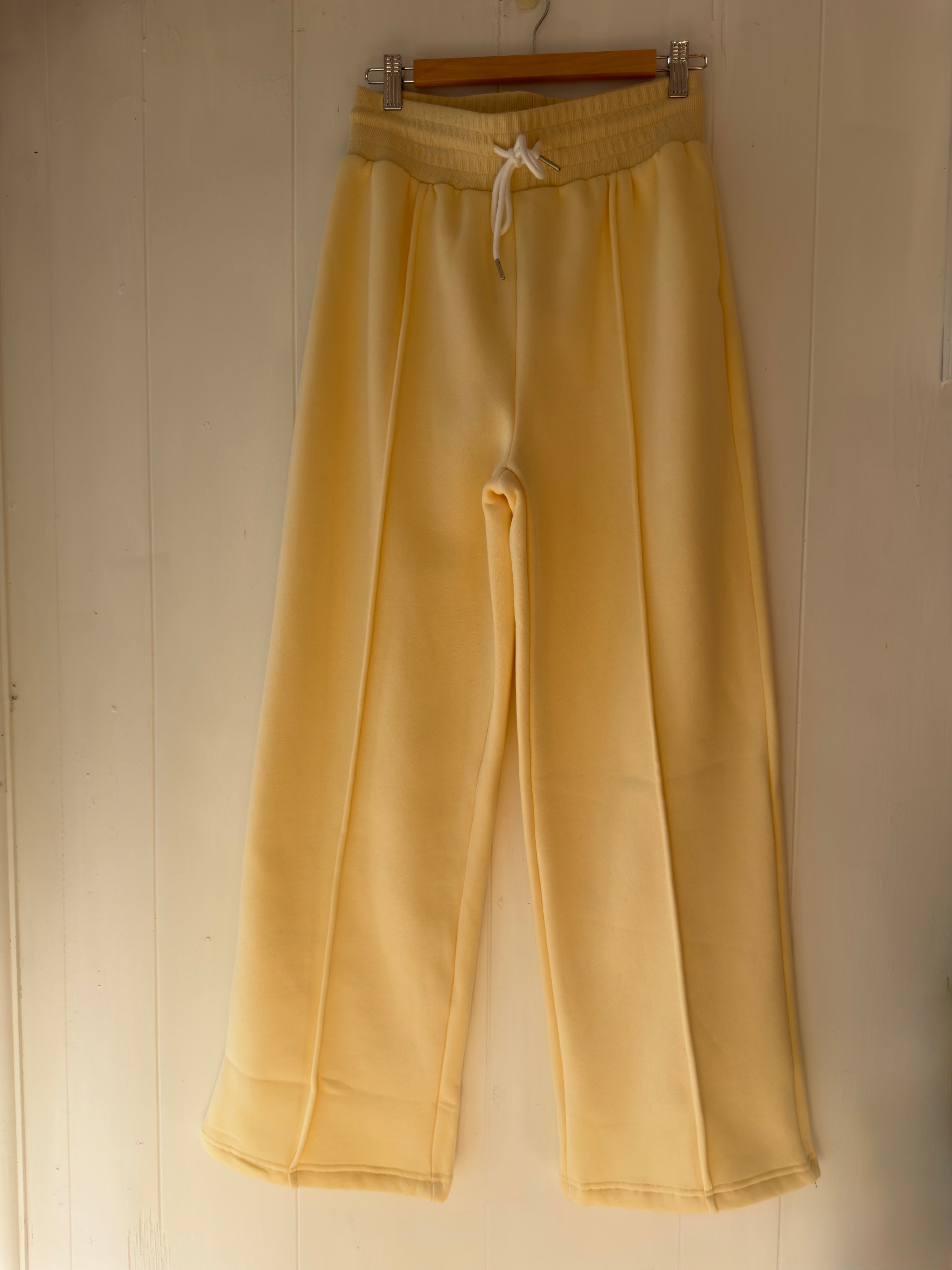 St Tropez Track Pant Butter Yellow – Pants