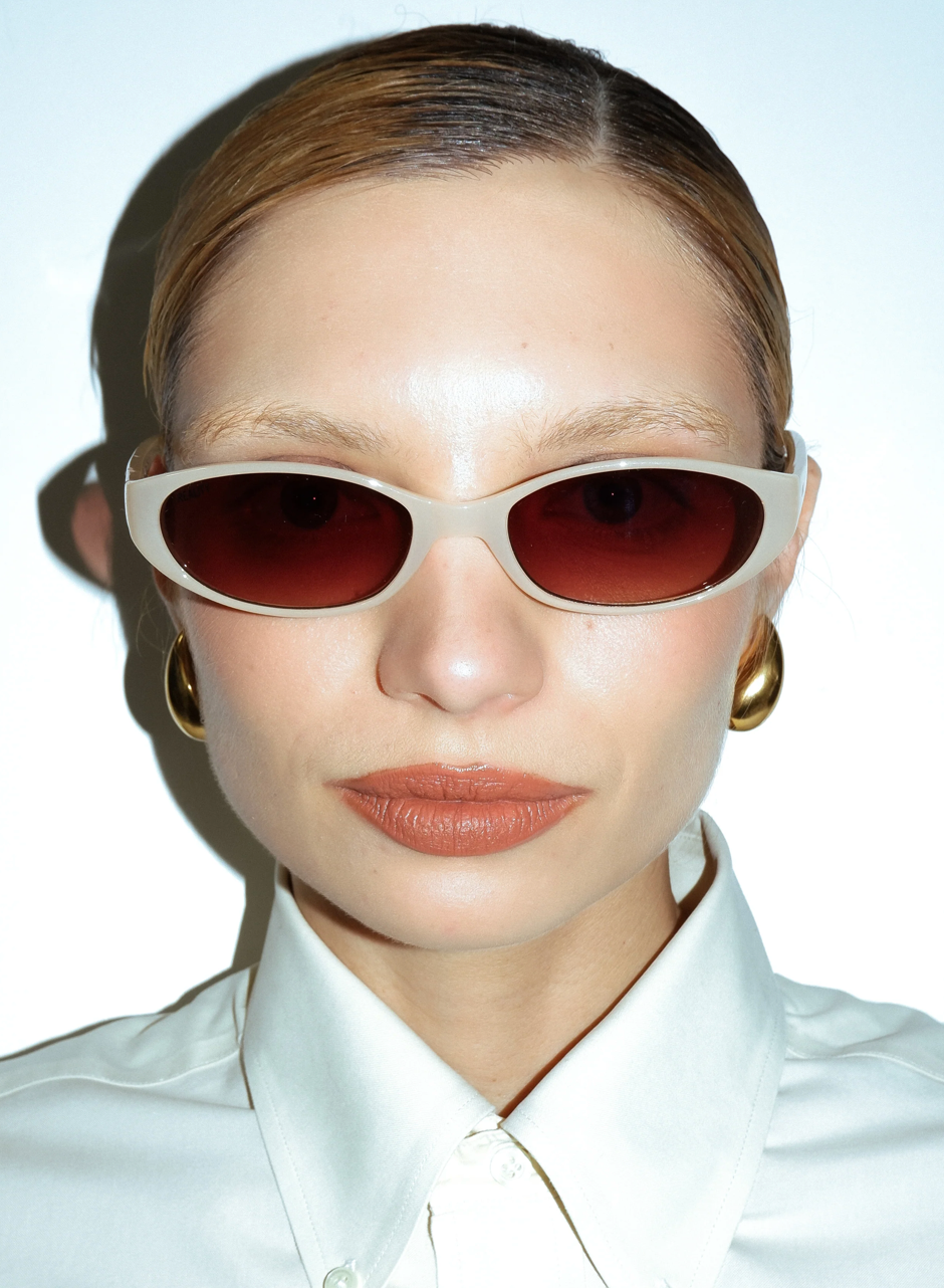Velvet Kitten – Milky Bone – Reality Eyewear