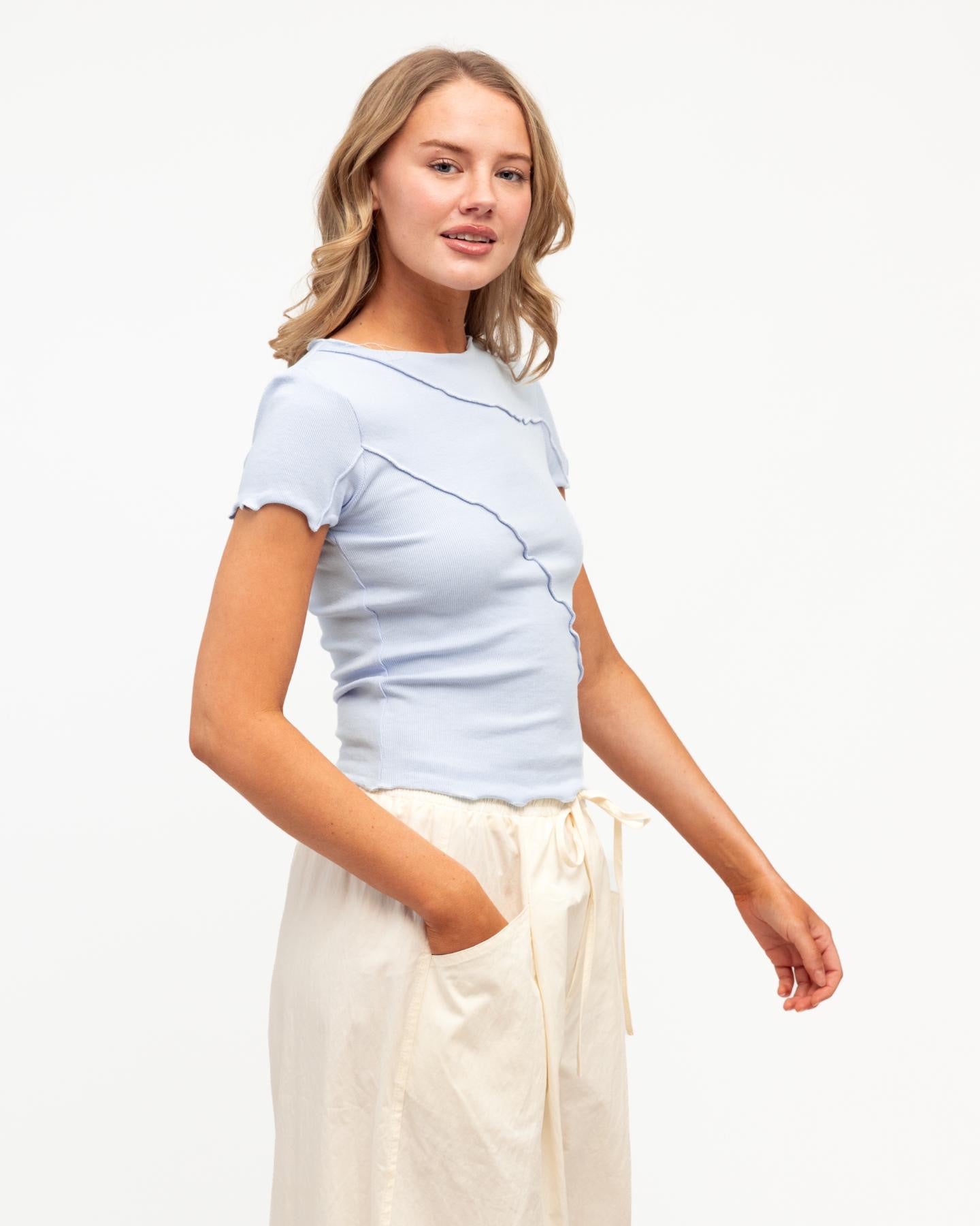 Sita Tee in blue - back view