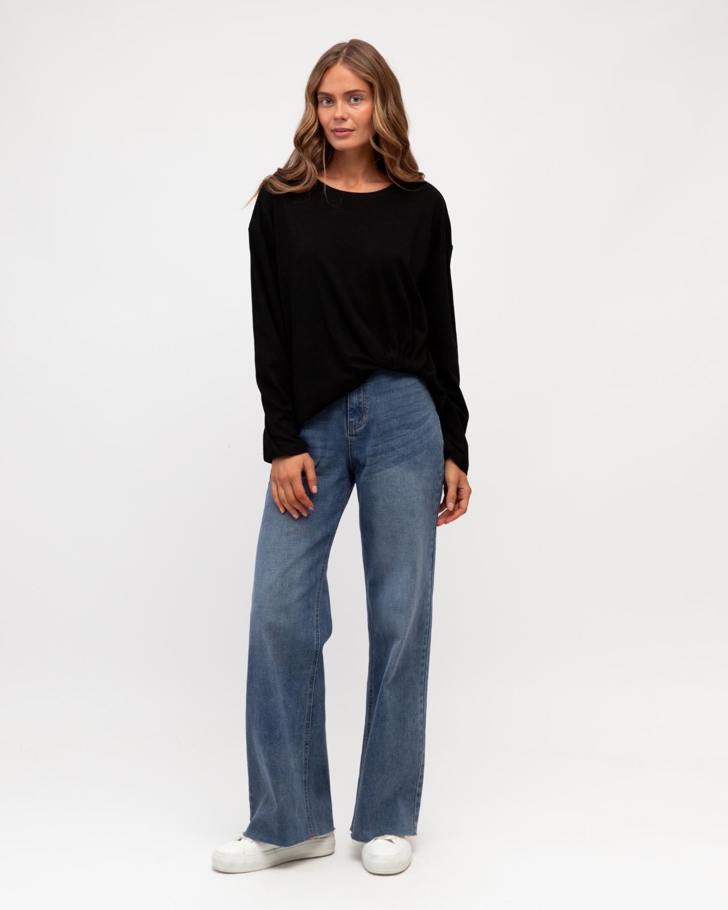 Long Sleeve Tuck Tee Black