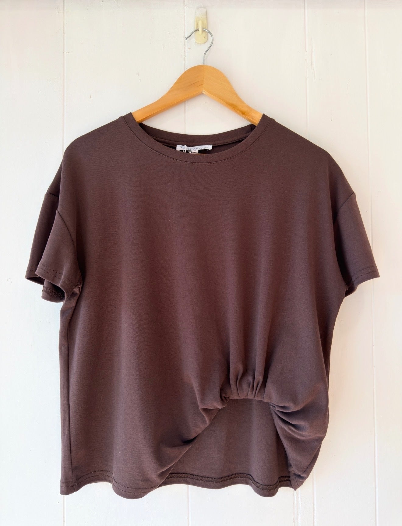 Easy Tuck Tee Chocolate